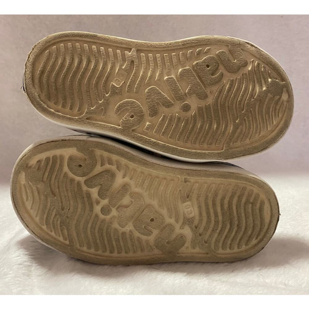 Disney NATIVE Shoes C6 Mickey Mouse All Over Print Kids Jefferson Slip On - Picture 8 of 9